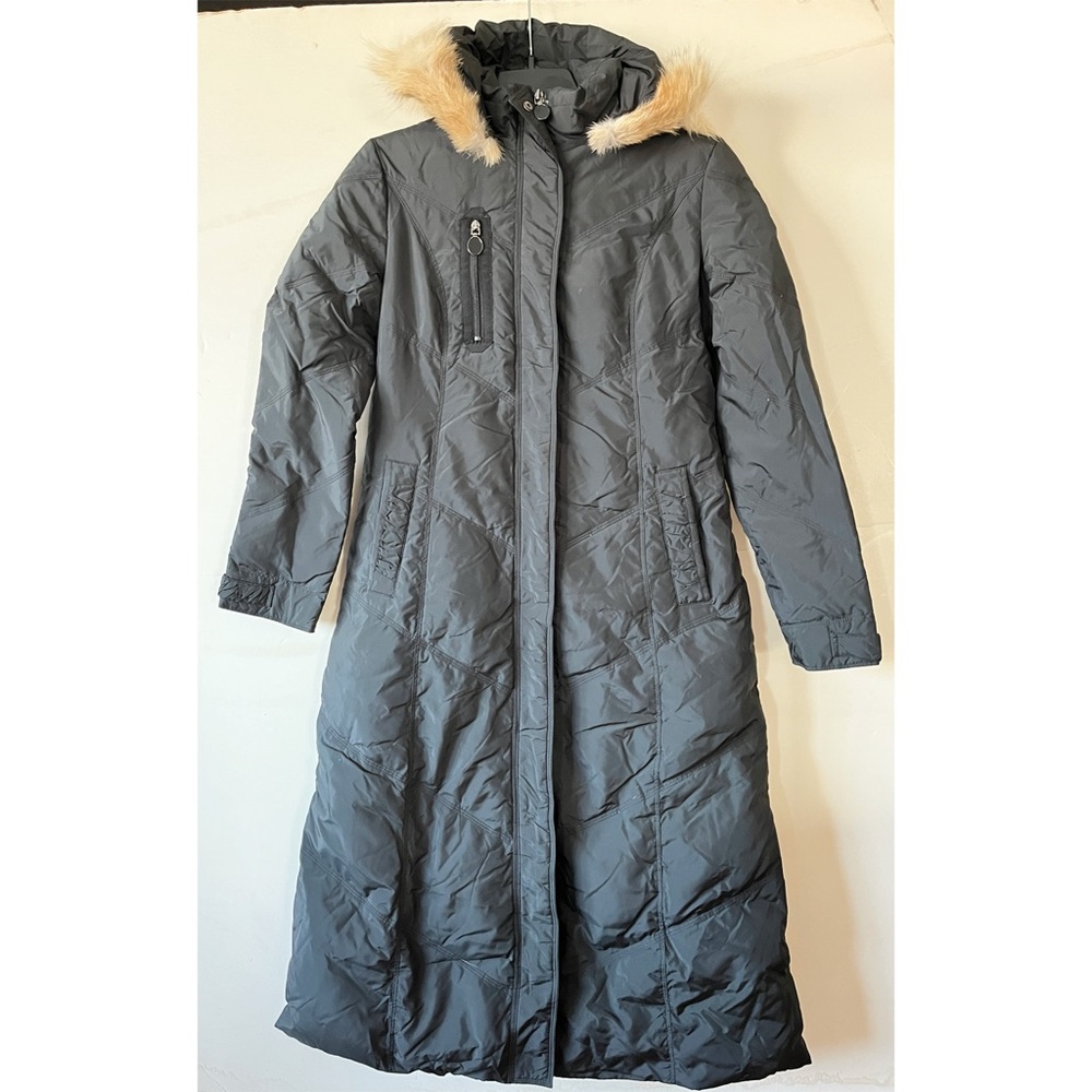 Tahari Cammy Black Long Puffer Jacket with Fur Lined Hood Small